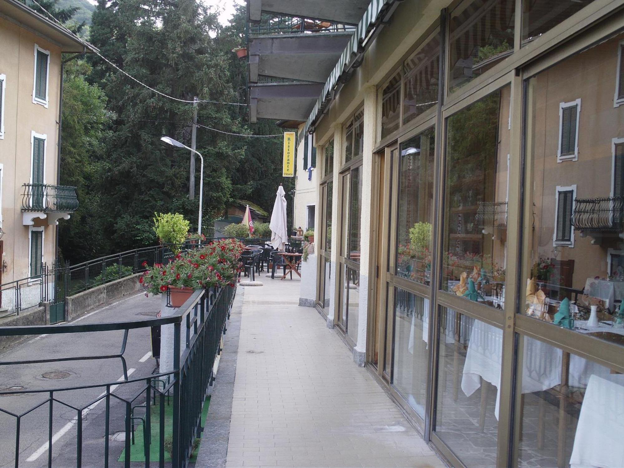 Budget Hotel Vittoria & Ristorante Marzio Ngoại thất bức ảnh
